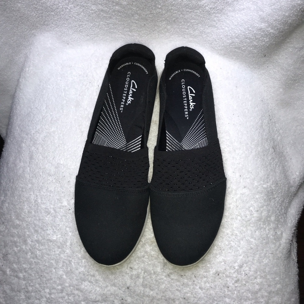 Clarks Men’s Black Slip-On Knit Loafers